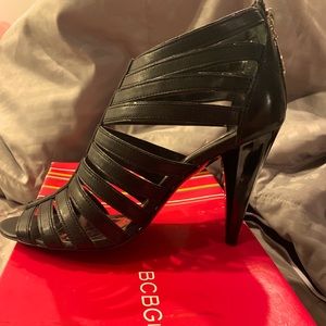 Black Patent Leather BCBGirls new  shoes, size 8 Medium, 4 inch heels
